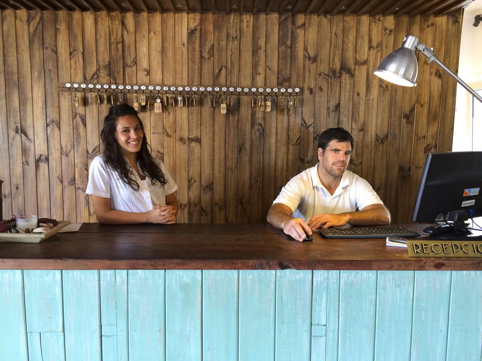 La Posada De Madryn ปูแอร์โตมาดริน ภายนอก รูปภาพ